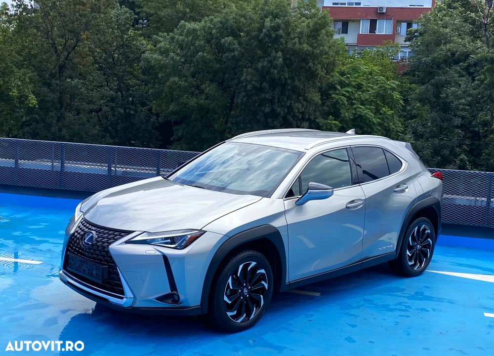 Lexus UX 300e Business - 5