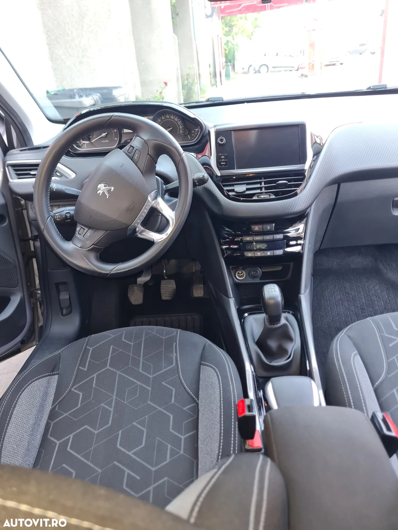 Peugeot 2008 1.5 BlueHDI FAP Allure - 25
