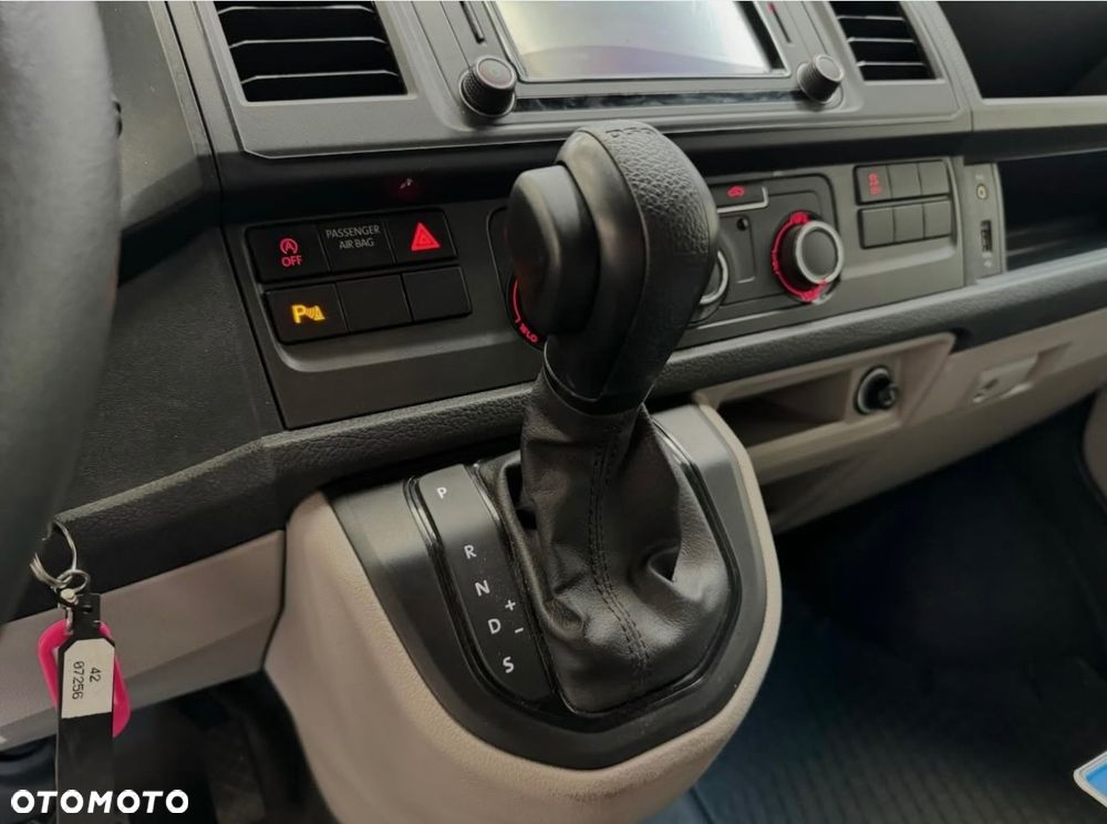 Volkswagen Transporter - 14