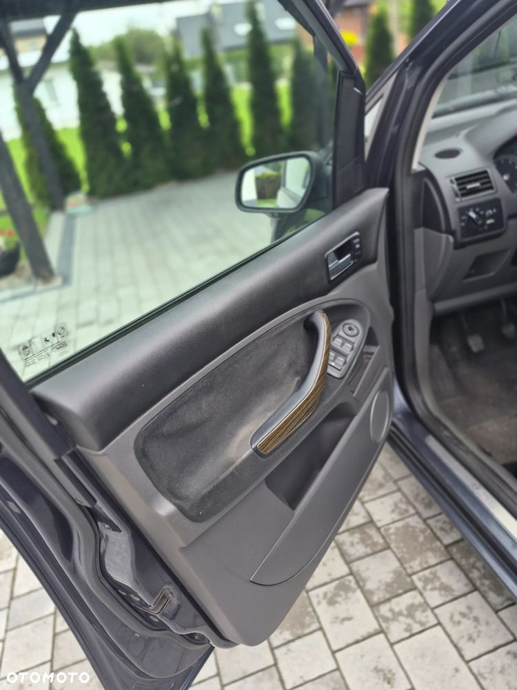 Ford Focus C-Max 1.8 Ghia - 15