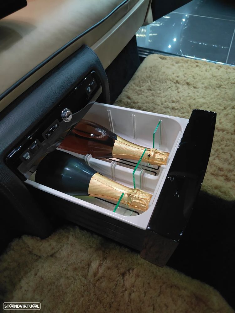 Rolls Royce Phantom 6.8 V12 - 39