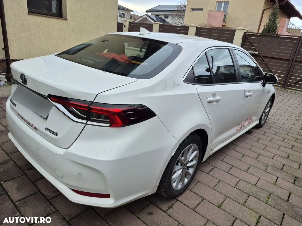Toyota Corolla Sedan 1.8 HSD Dynamic - 9
