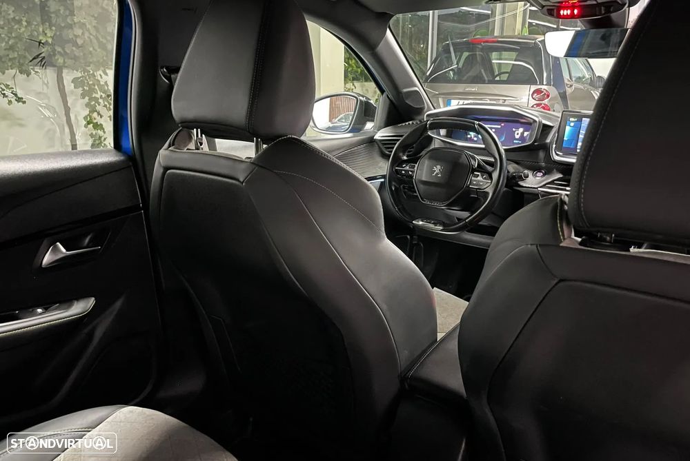 Peugeot e-208 50 kWh GT Line - 31