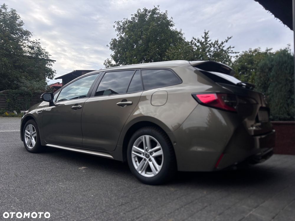 Toyota Corolla 2.0 Hybrid Comfort - 2