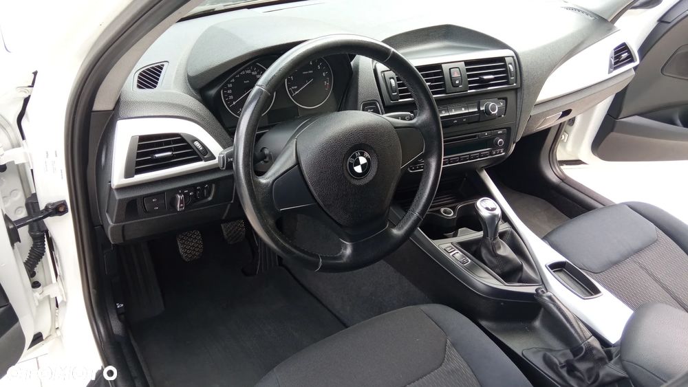 BMW Seria 1 114i - 19