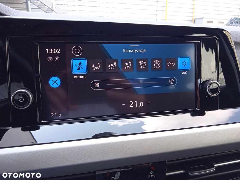 Volkswagen Golf - 27