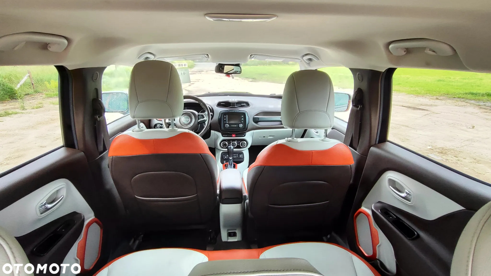 Jeep Renegade - 23