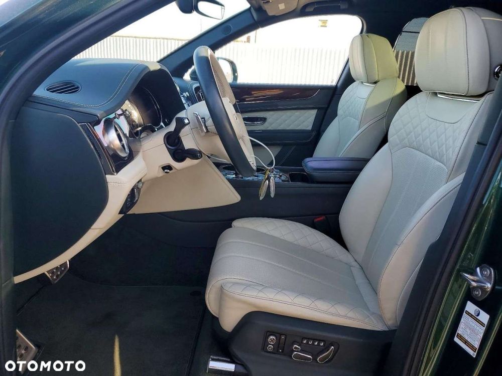 Bentley Bentayga - 8