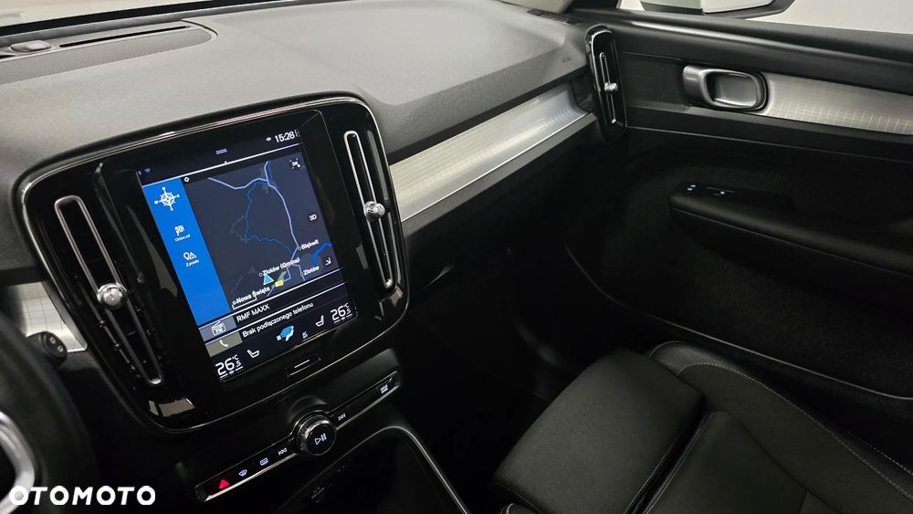 Volvo XC 40 D3 SCR R-Design - 31