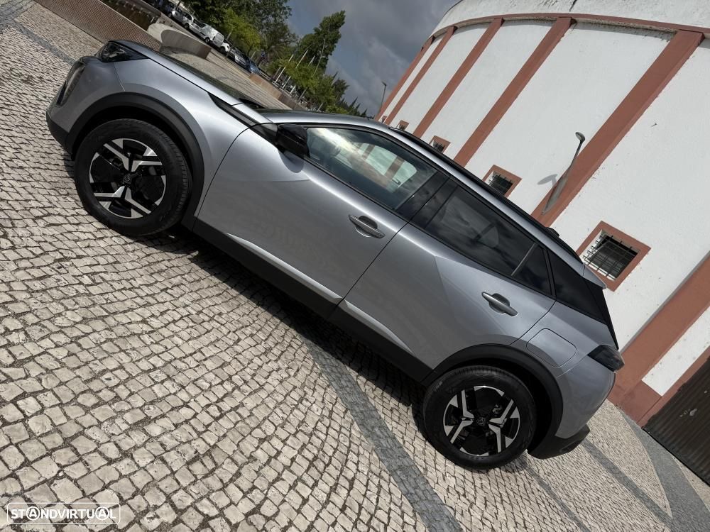 Peugeot 2008 1.2 Hybrid Allure e-DCS6 - 13