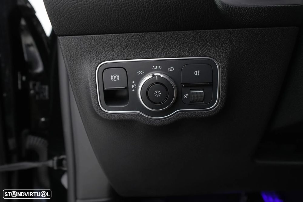 Mercedes-Benz GLB 180 d AMG Line - 22