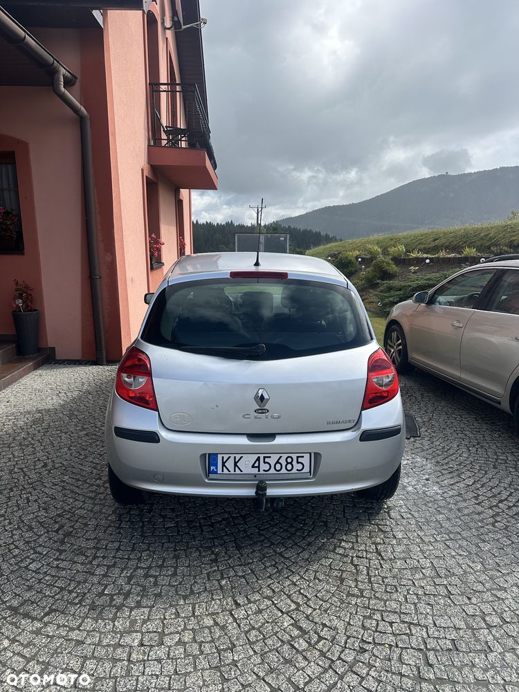Renault Clio - 7