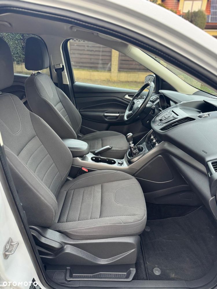 Ford Kuga - 15