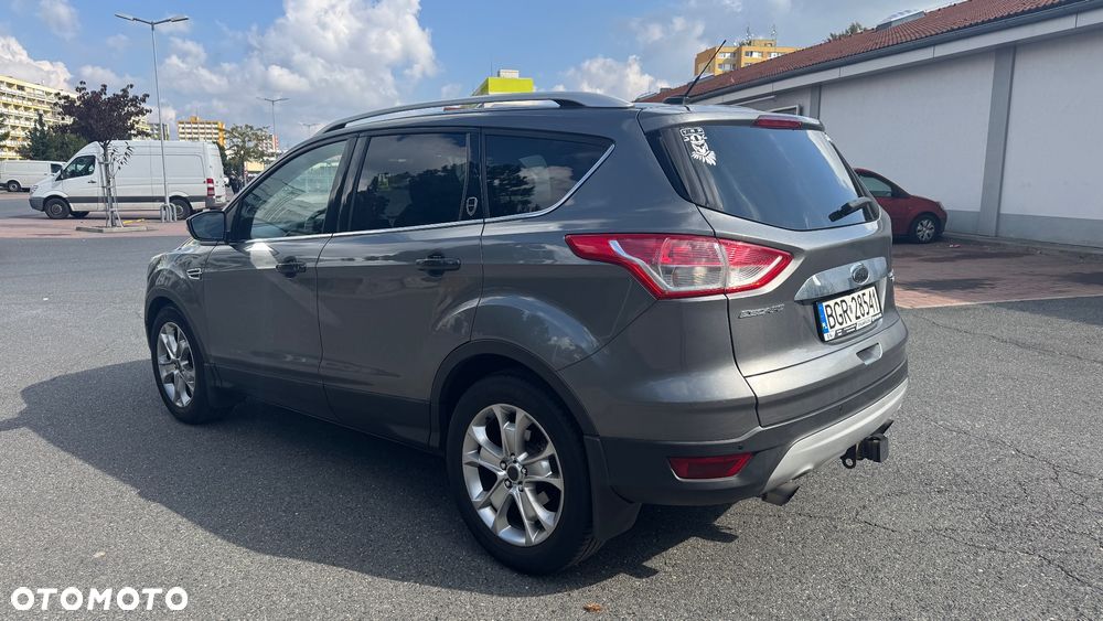 Ford Escape 2.0 EcoBoost AWD Titanium - 10