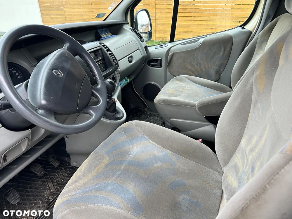 Renault Trafic Passenger Authentique - 10