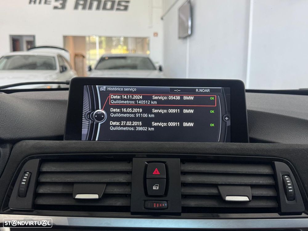 BMW 328 i Auto Pack M - 30