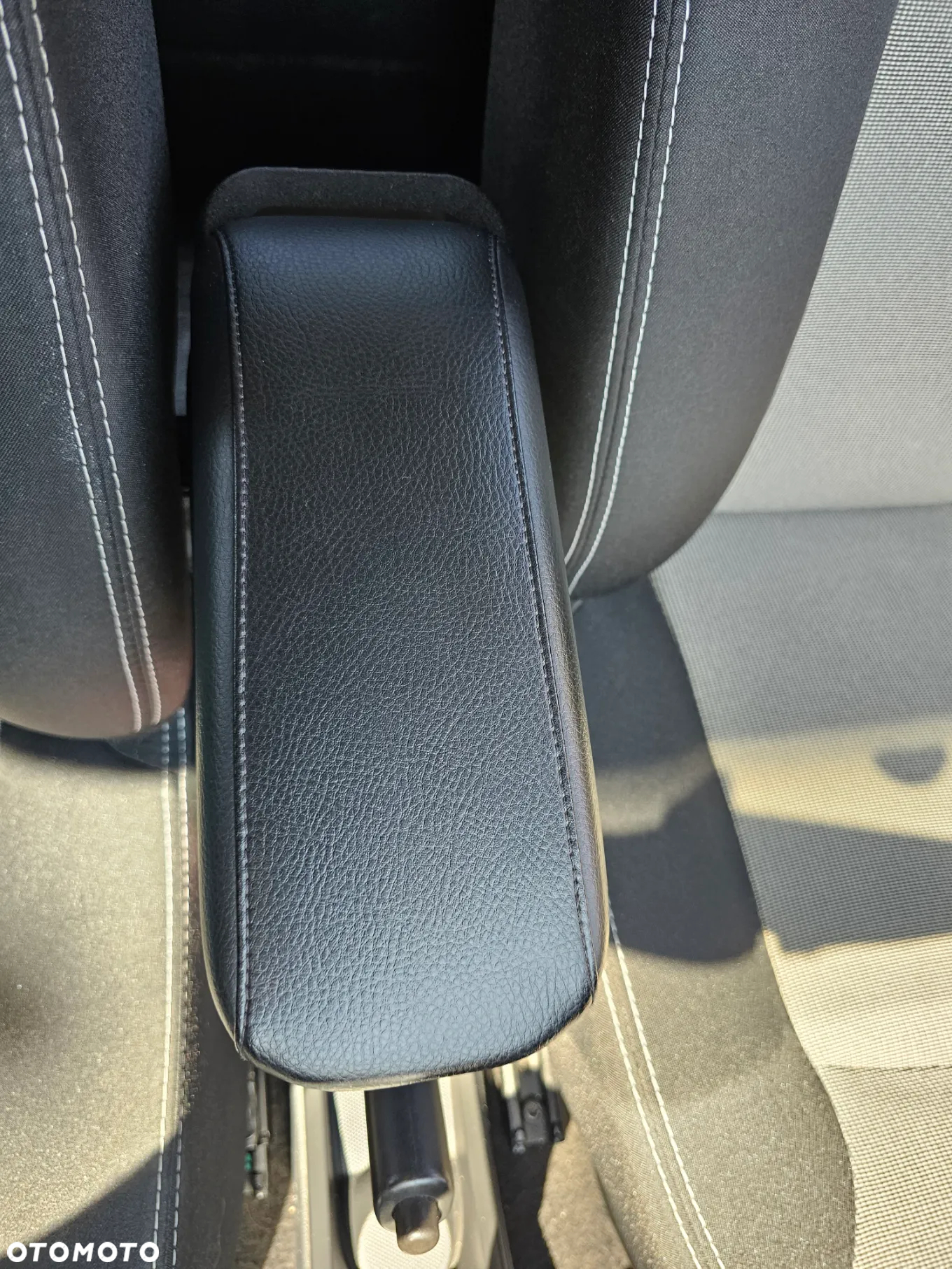 Dacia Duster 1.6 Ambiance Eco - 37