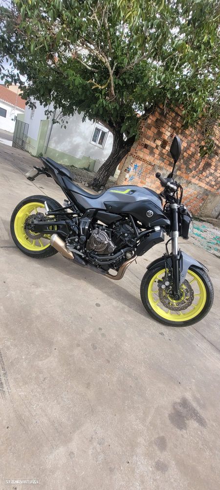 Yamaha MT-07 - 1