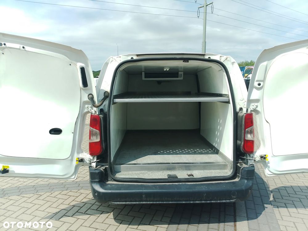Toyota Proace L2 Partner Berlingo Combo Doblo L2 Izoterma Chłodnia Salon PL półka Inox 3 osoby - 17