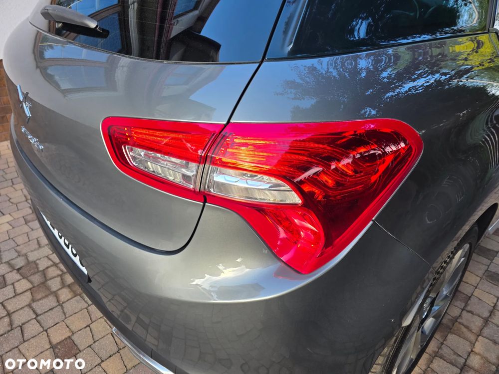Citroën DS5 HDi 165 SportChic - 12