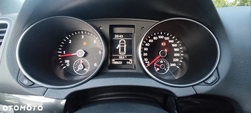 Volkswagen Golf 2.0 TDI Comfortline - 19