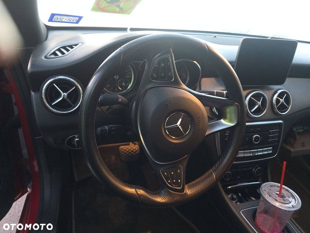 Mercedes-Benz CLA - 7