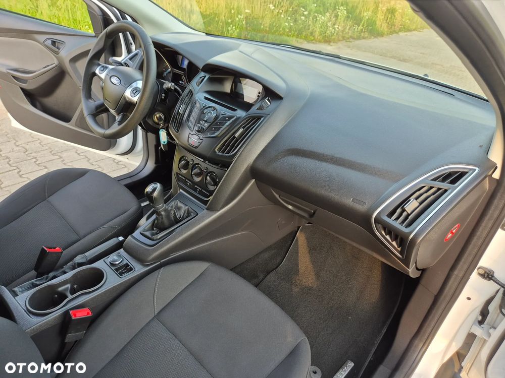 Ford Focus 1.0 EcoBoost Start-Stopp-System Ambiente - 31
