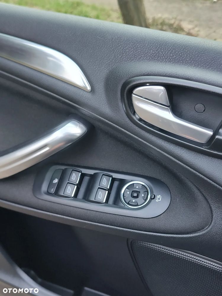 Ford S-Max 2.0 TDCi Titanium - 9