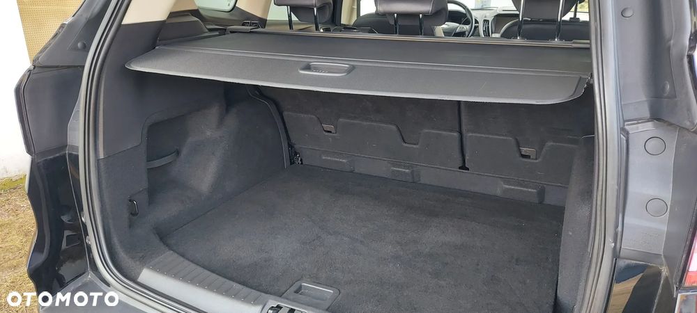 Ford Kuga 1.5 EcoBoost 2x4 Titanium - 9