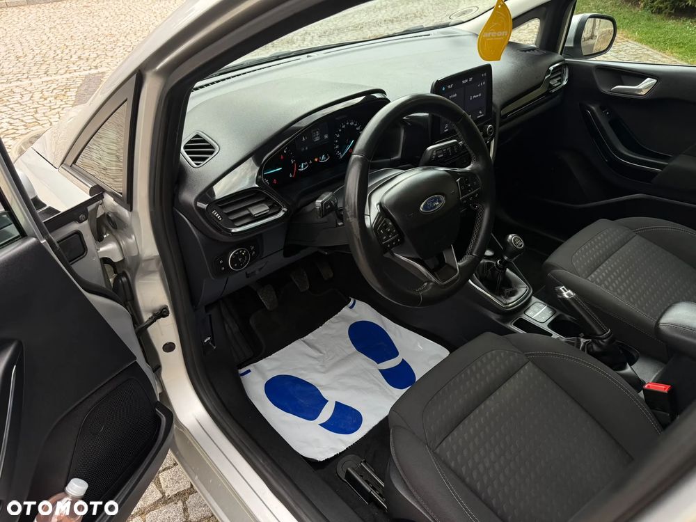 Ford Fiesta - 10