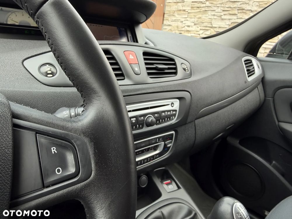 Renault Scenic 1.9 dCi Tech Run - 34