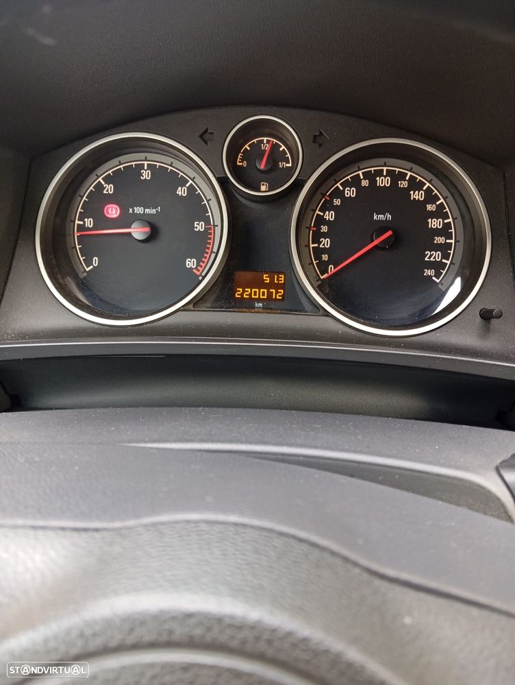 Opel Zafira 1.9 CDTI - 6