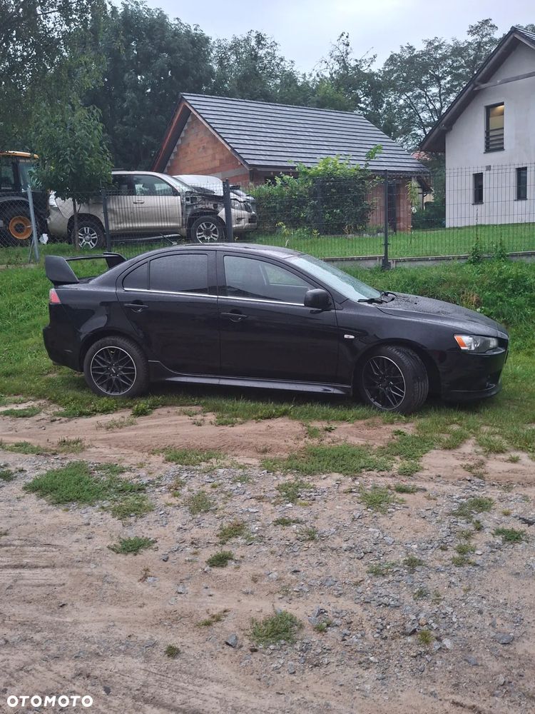 Mitsubishi Lancer - 2