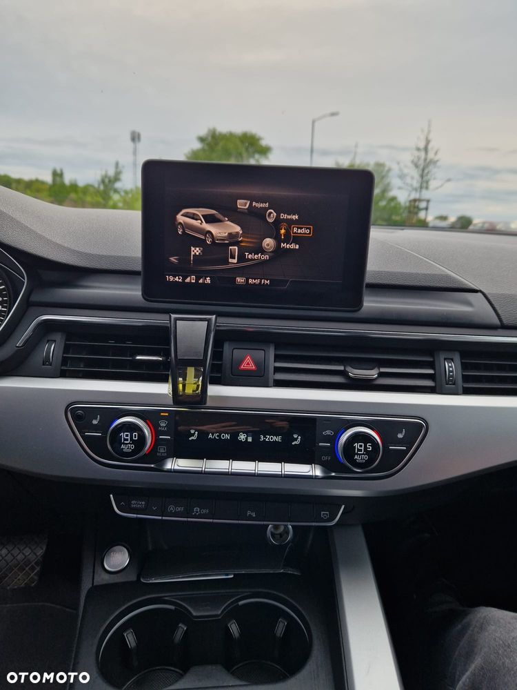 Audi A4 Avant 2.0 TDI S tronic - 13