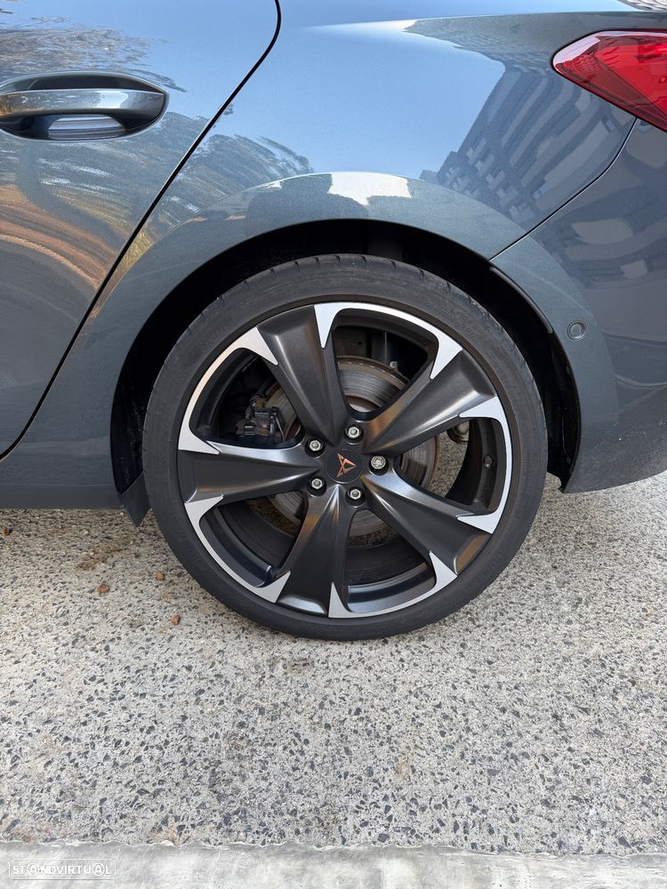 Cupra Leon 1.4 e-Hybrid (180 kW System) VZ - 10