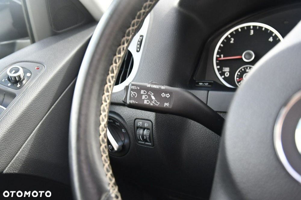 Volkswagen Tiguan - 36