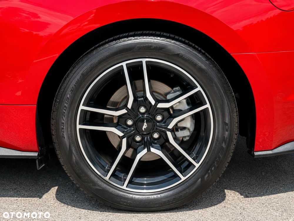 Ford Mustang - 9