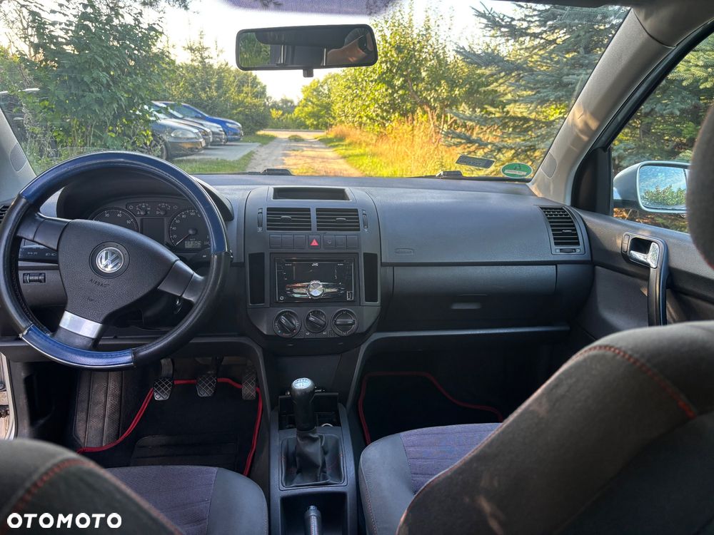 Volkswagen Polo 1.4 FSI Sportline - 15