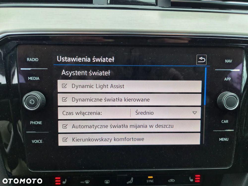 Volkswagen Passat 1.5 TSI EVO Elegance DSG - 12