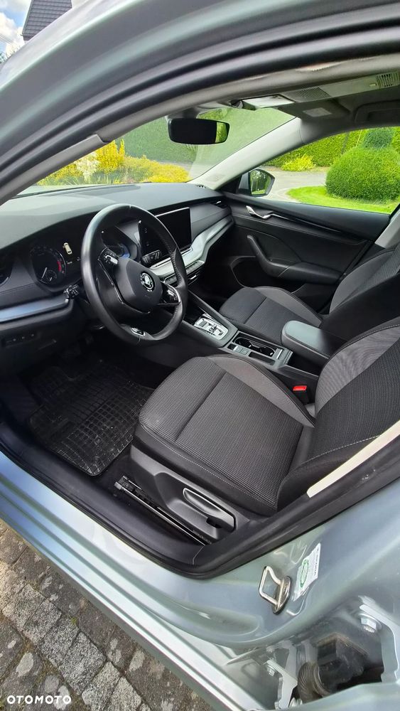 Skoda Octavia 2.0 TDI Ambition DSG - 10