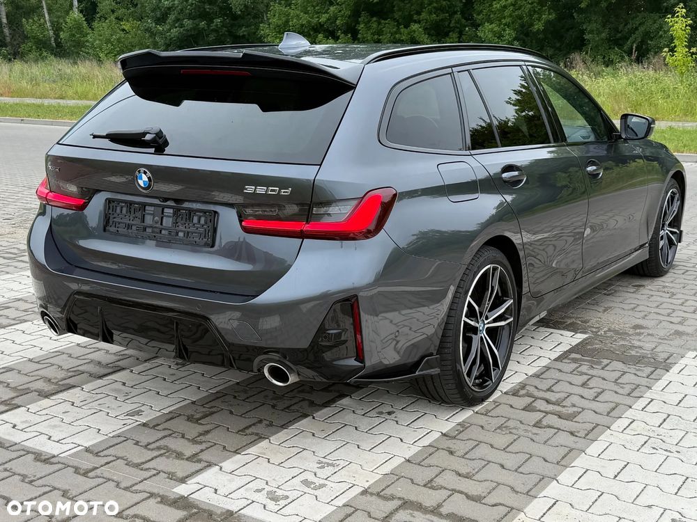 BMW Seria 3 320d xDrive M Sport Shadow - 16