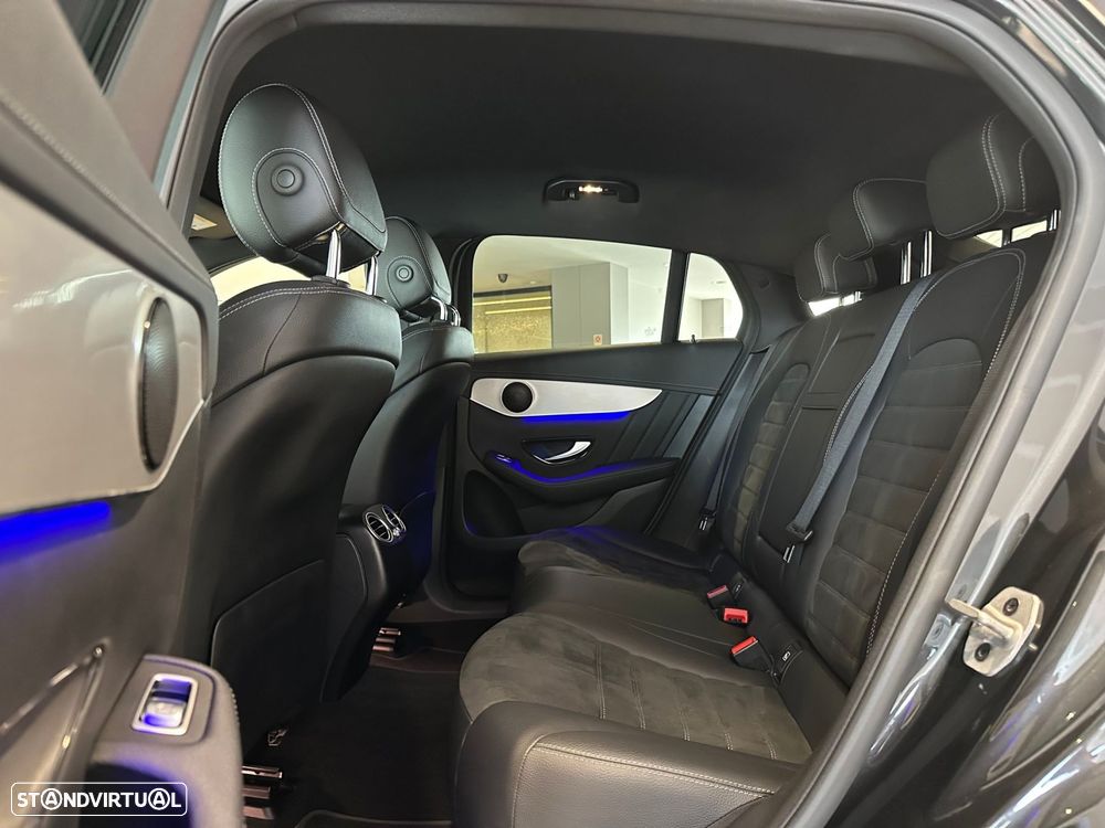 Mercedes-Benz GLC 300 de Coupe 4Matic 9G-TRONIC AMG Line - 32