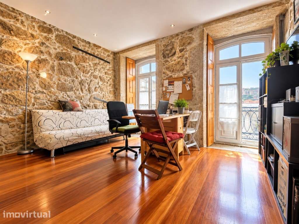 Loja com 95 m² e Apartamento T1 com Vista para o Rio Douro - Grande imagem: 2/13