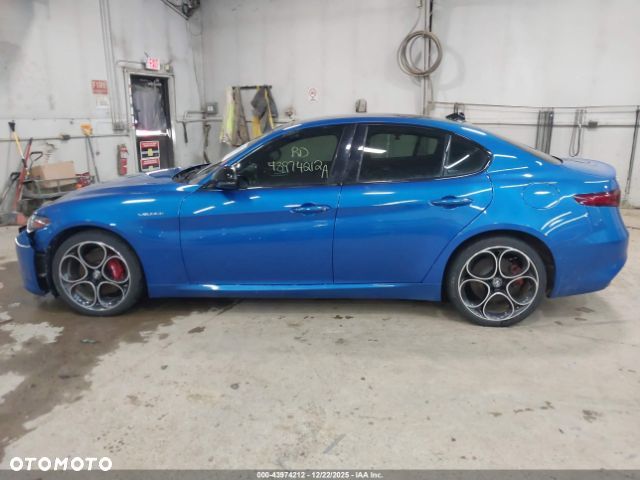 Alfa Romeo Giulia 2.0 Turbo 16V AT8-Q4 Veloce Ti - 11