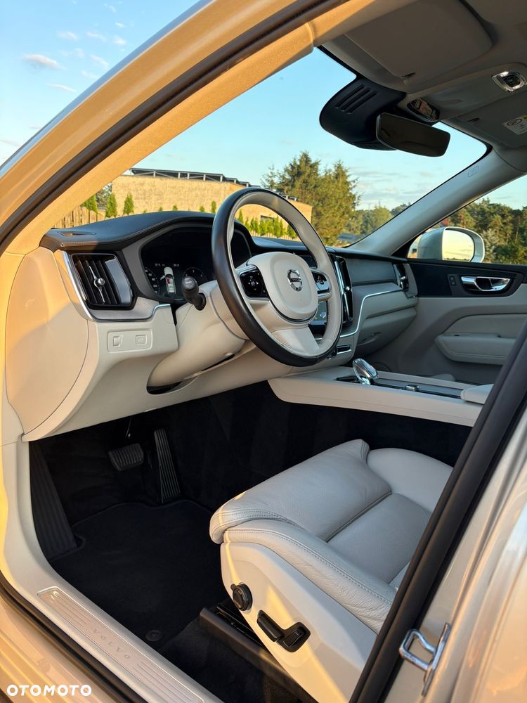 Volvo XC 60 D4 AWD Inscription - 6