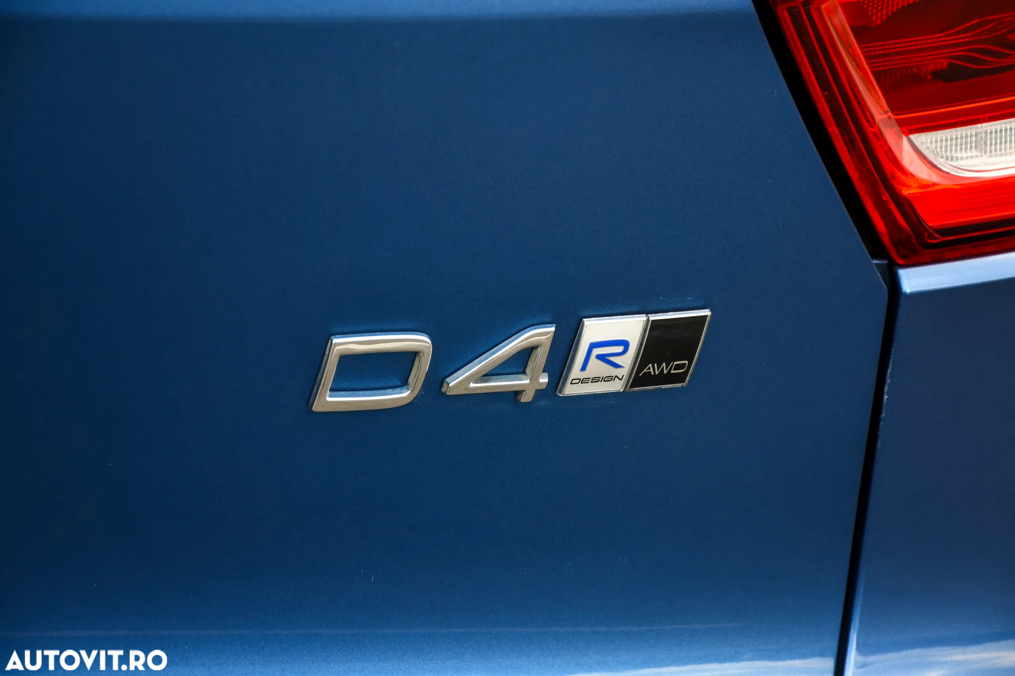 Volvo XC 40 D4 AWD Geartronic R-Design - 34