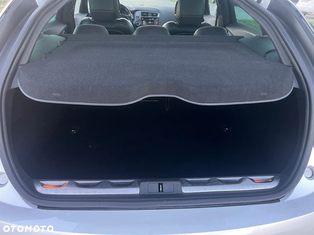 Citroën DS5 e-HDi 115 EGS6 SoChic - 17