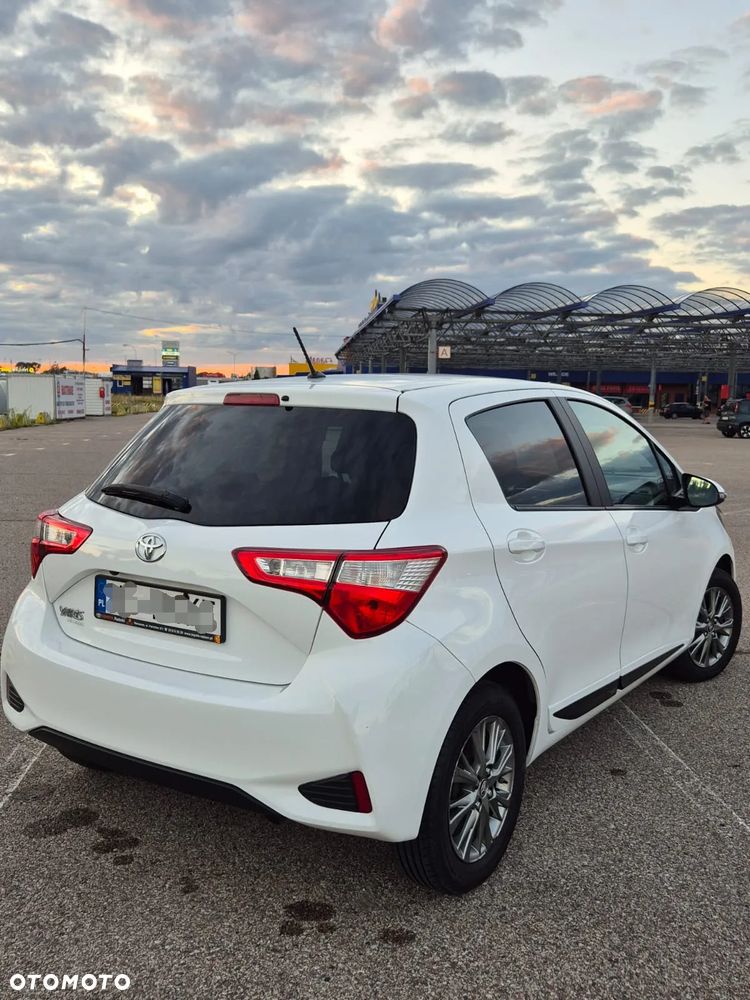 Toyota Yaris 1.5 Premium - 21