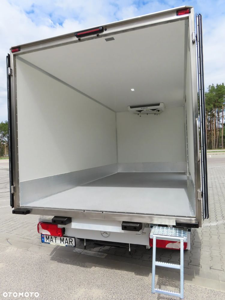 Mercedes-Benz Sprinter 317 CDI 170 KM Chłodnia -32 st.C 8.E.Palet IGLOOCAR 4230 mm Boczne Drzwi, Agregat Thermo King V200 MAX, Rozstaw Osi 4325 mm, Ładowność 910 Kg, GWARANCJA FABRYCZNA,  Stan Wizualny I Techniczny NOWY Tak Jak Z Taśmy Produkcyjnej Gotowy Dostępny OKAZJA POLECAM - 24