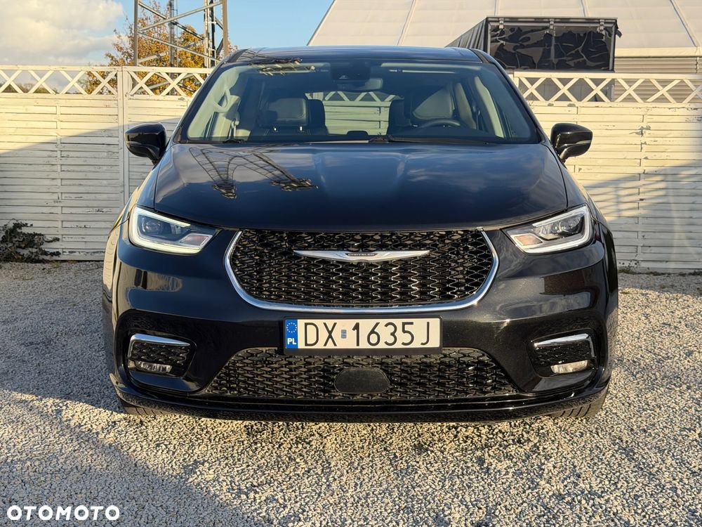 Chrysler Pacifica - 20